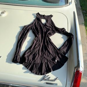 Shoulder cut off long sleeve bundle